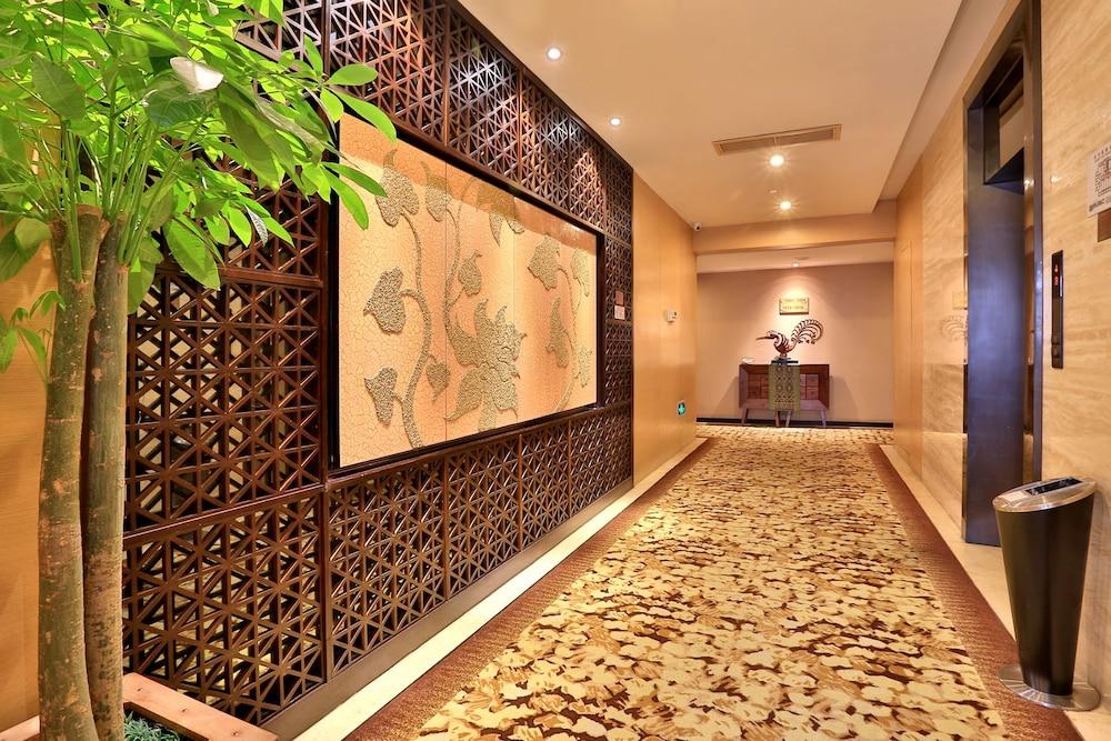 Yiwu Bali Plaza Hotel Exterior foto