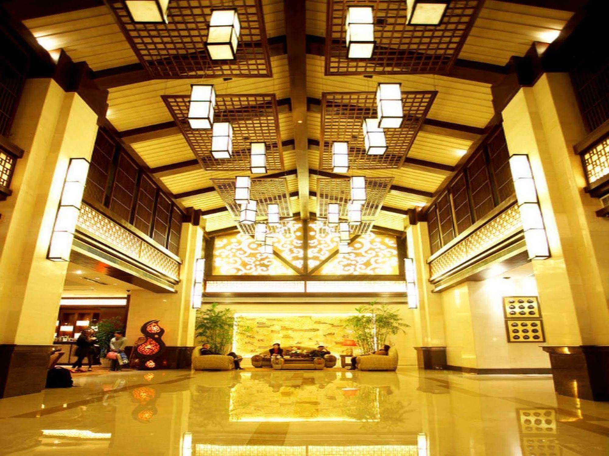 Yiwu Bali Plaza Hotel Exterior foto